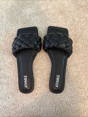 Athmile Women's Black Braided Slide Sandals